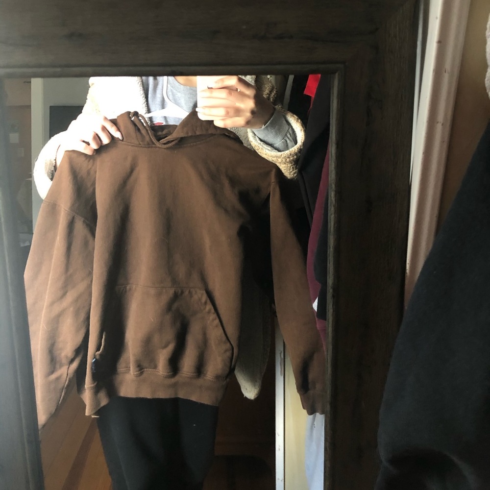 Brown sweatshirt